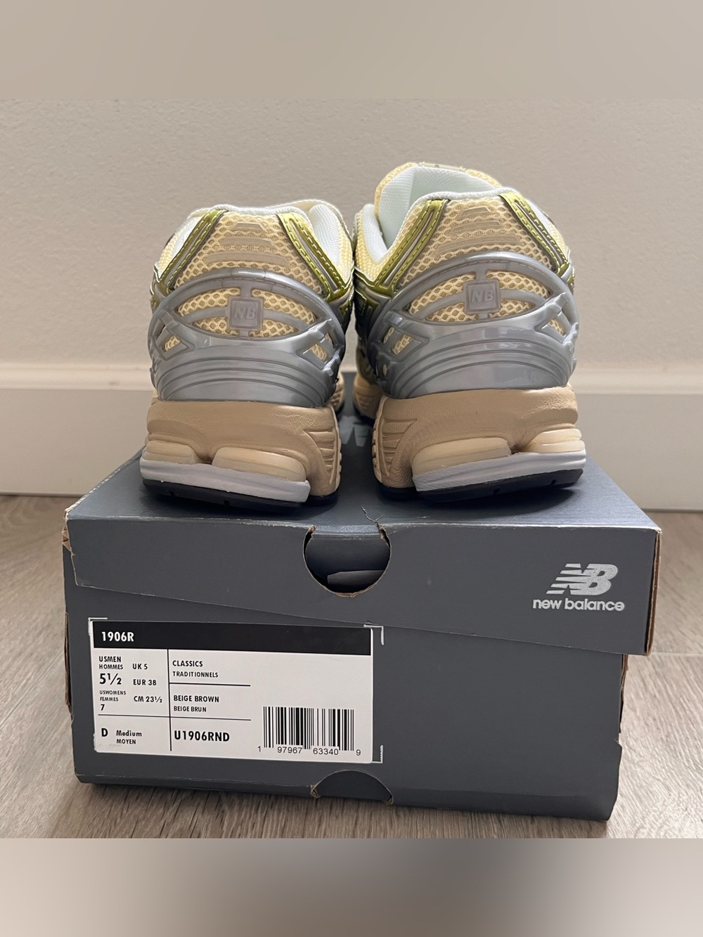 New Balance 1906R "Butter / Metallic Silver" - Picture 5 of 6